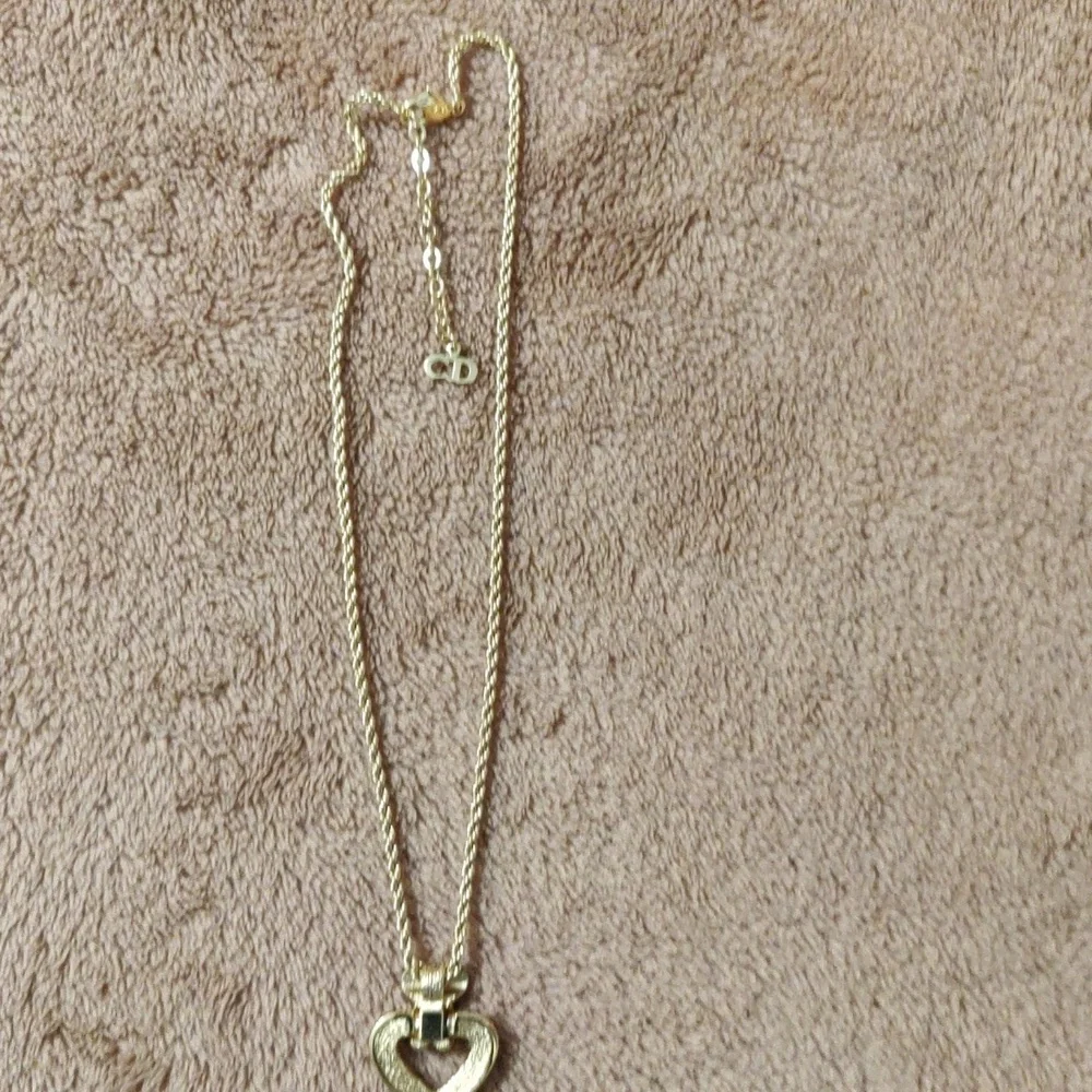 Christian Dior Heart Motif Rhinestone Gold Tone Pendant Necklace With Dust Bag - Picture 6 of 11